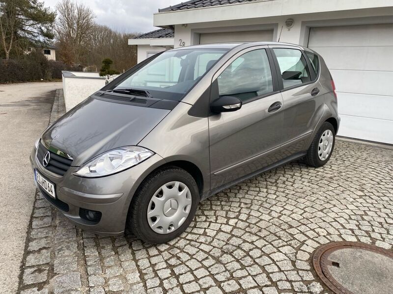 Grau Gebraucht 2006 Mercedes A160 Classic Van / Kleinbus | 4.750 € (Fairer Preis) - Bild 1/3
