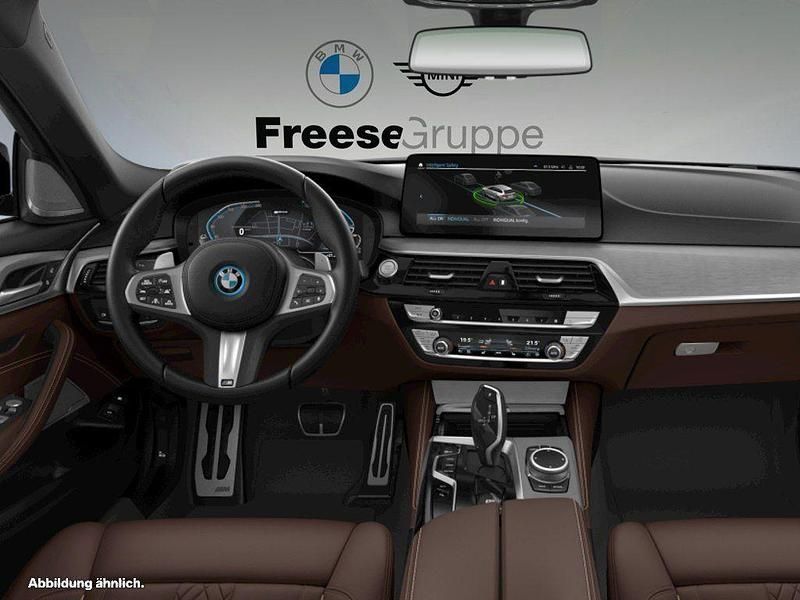 Gebraucht BMW 530e Shadowline 292 PS (214 kW) 2022 Schwarz Kombi