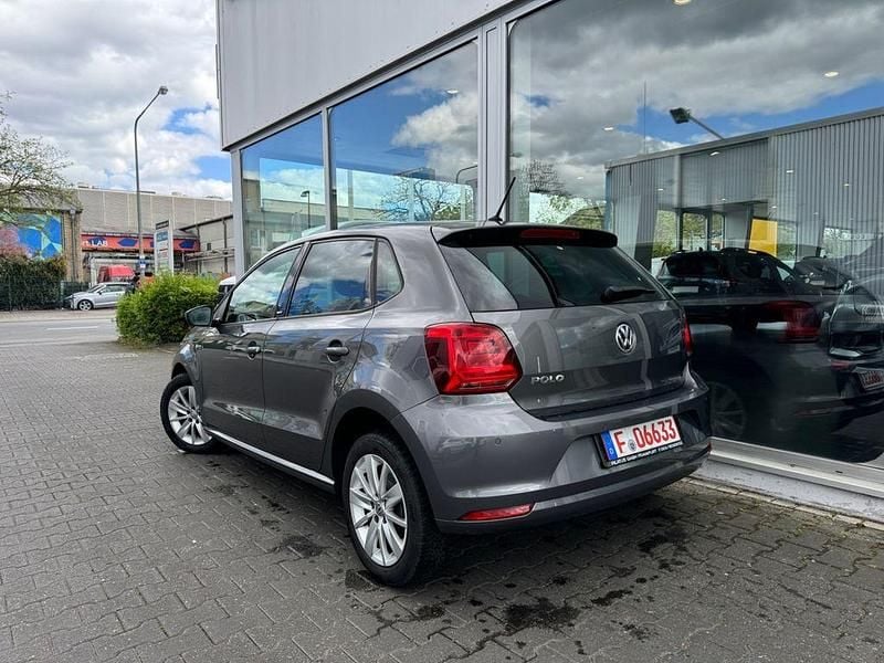 Second-hand VW Polo Allstar 75 CP (55 kW) 2017 Gri Berlinǎ