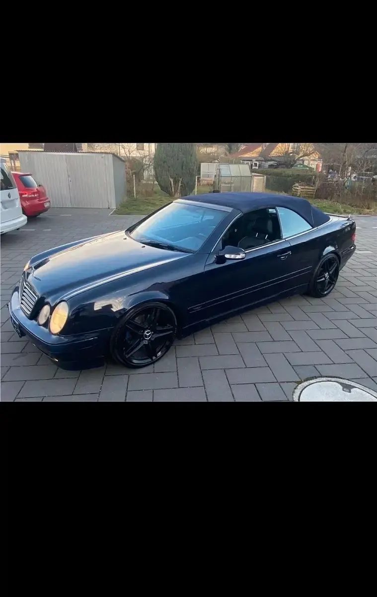 Gebraucht Mercedes CLK230 197 PS (144 kW) 2001 Blau Cabrio