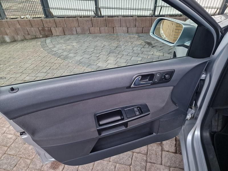 Gebraucht VW Polo 64 PS (47 kW) 2004 Kleinwagen