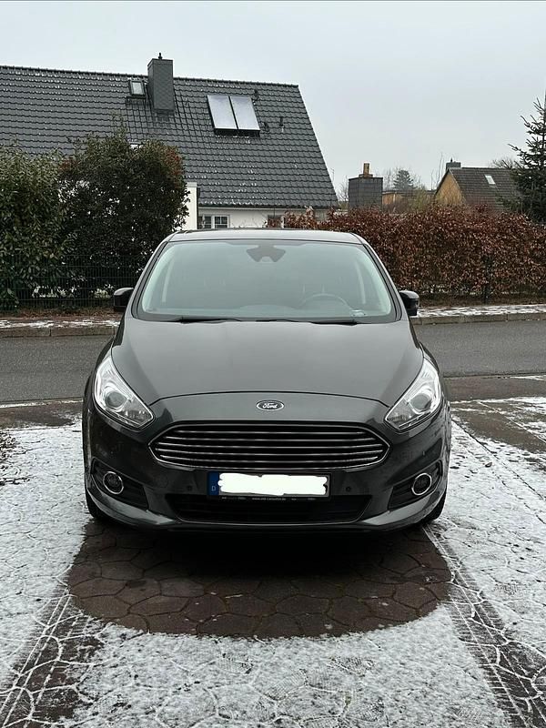 Gebraucht Ford S-MAX S 150 PS (110 kW) 2015 Grau Van / Kleinbus
