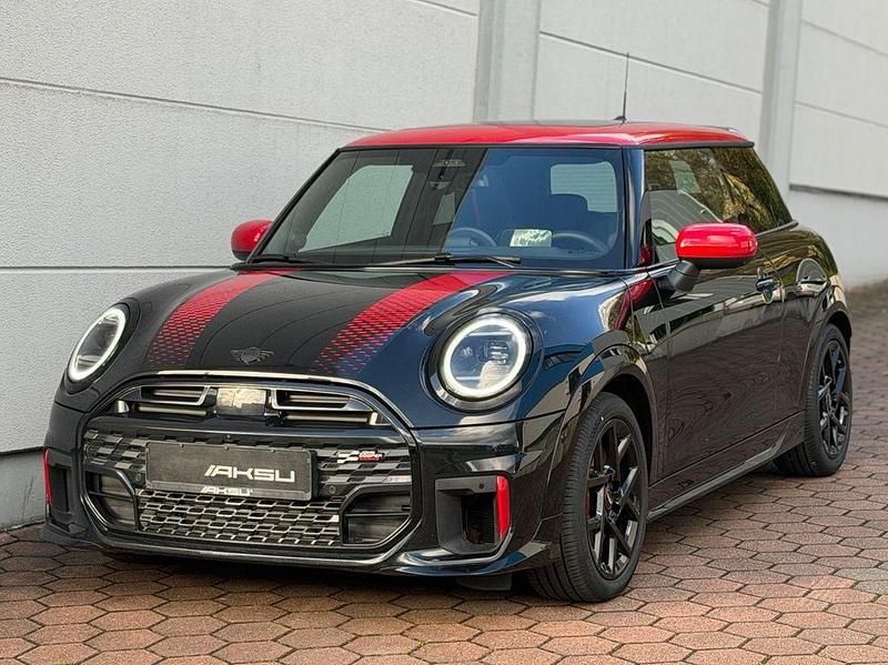 Gebraucht Mini Cooper 169 kW (231 PS) 2025 Schwarz Kleinwagen