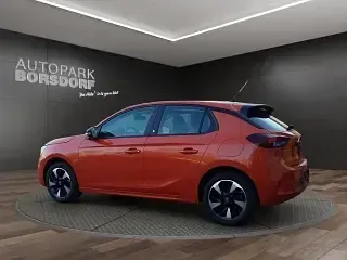Usado Opel Corsa-e Edition 100 kW (136 HP) 2023 Laranja Citadino