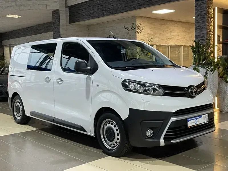 Weiß white Gebraucht 2020 Toyota Proace Comfort Van | 17.000 € (Guter Preis) - Bild 1/4