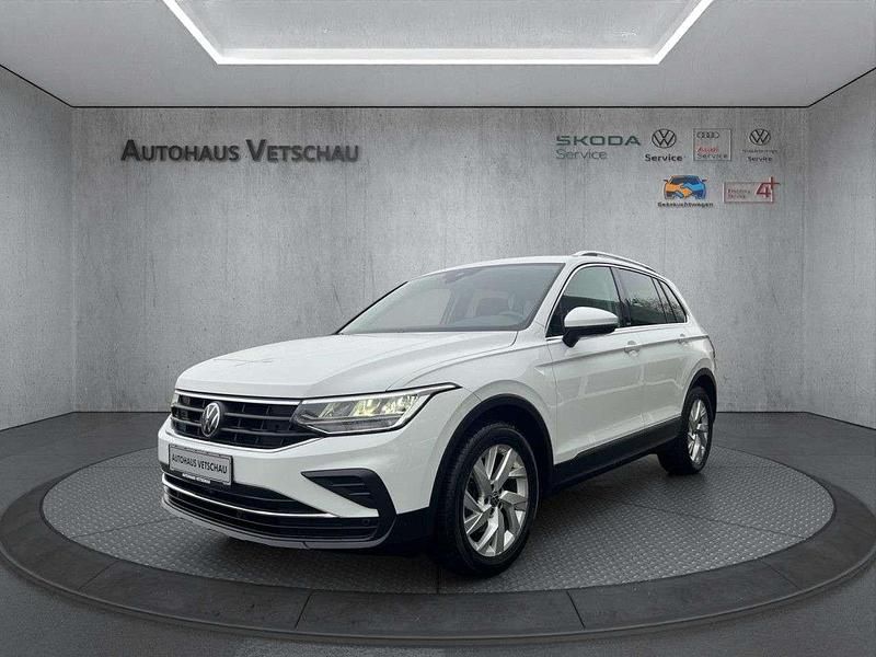 Gebraucht VW Tiguan Move 122 PS (89 kW) 2023 Weiß SUV