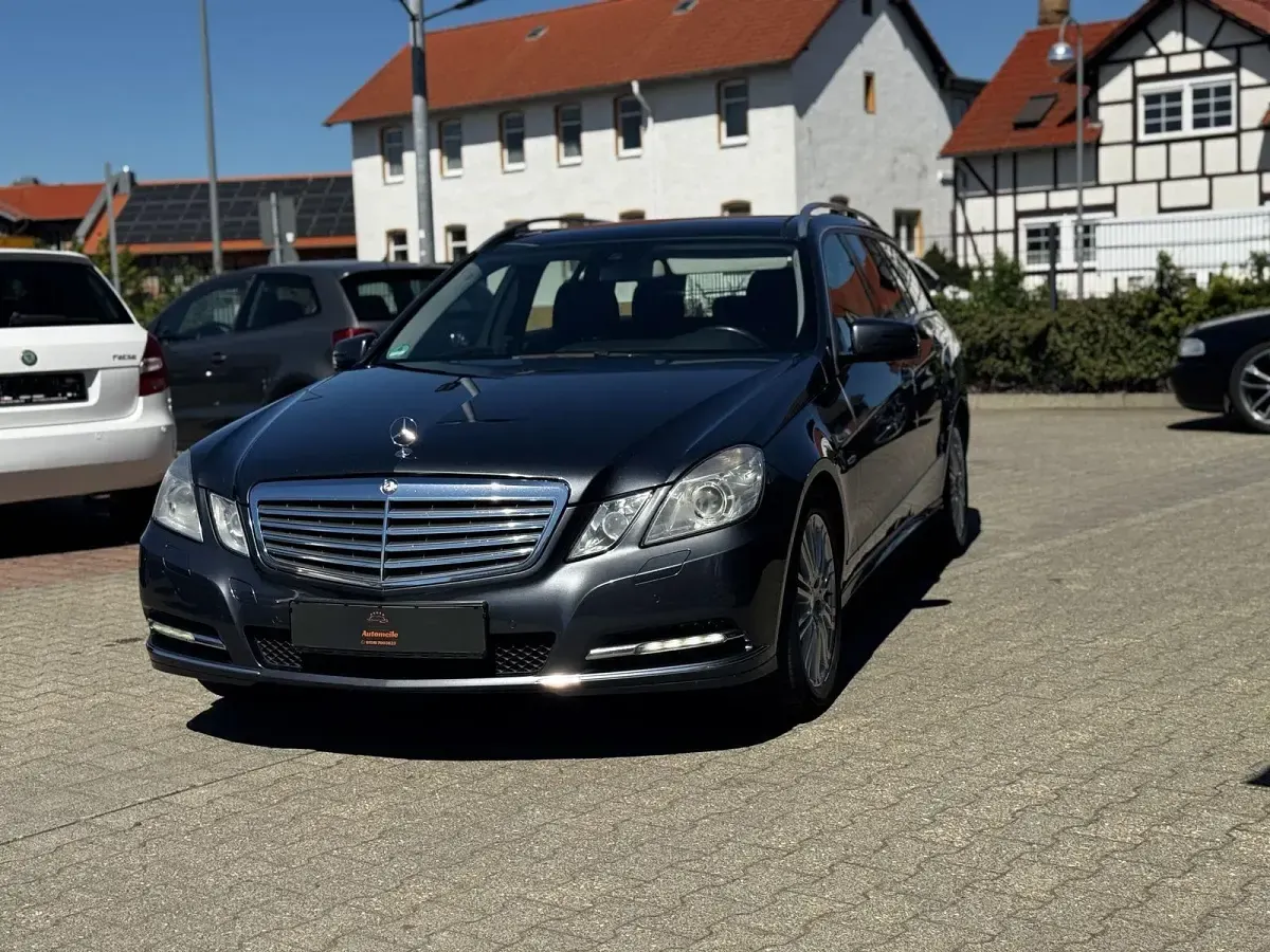 Gebraucht Mercedes E350 265 PS (194 kW) 2011 Limousine