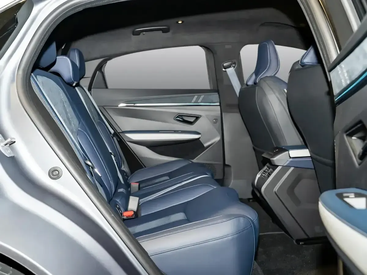 Neu Alpine A390 294 kW (401 PS) 2026 Grau SUV