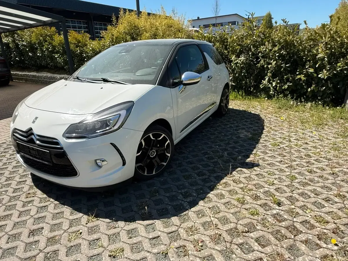 Gebraucht Citroën DS3 Chic 165 PS (121 kW) 2015 Weiß Kleinwagen