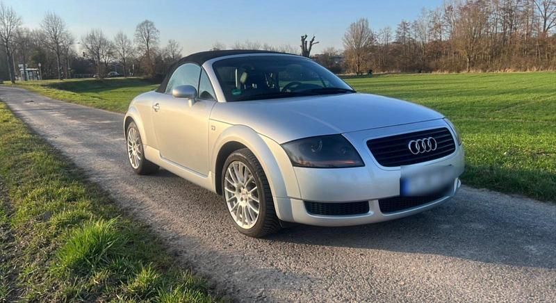 Gebraucht Audi TT Basis 180 PS (132 kW) 2000 Silber Coupé