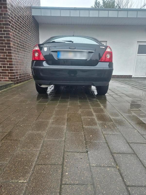Gebraucht Ford Mondeo 155 PS (114 kW) 2005 Schwarz Limousine