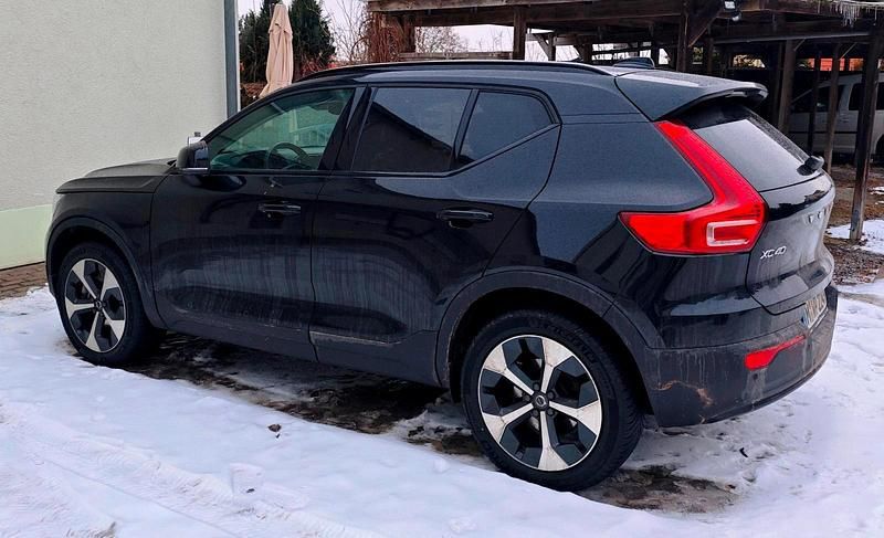 Gebraucht Volvo XC40 Plus 197 PS (144 kW) 2024 Schwarz SUV