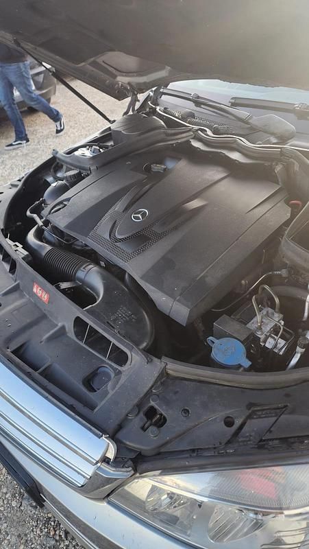 Gebraucht Mercedes C220 170 PS (125 kW) 2008 Silber Kombi