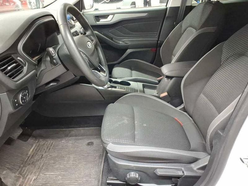 Gebraucht Ford Focus Cool & Connect 120 PS (88 kW) 2023 Weiß Limousine