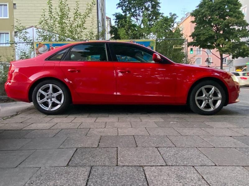 Gebraucht Audi A4 Sport 160 PS (117 kW) 2008 Rot Limousine