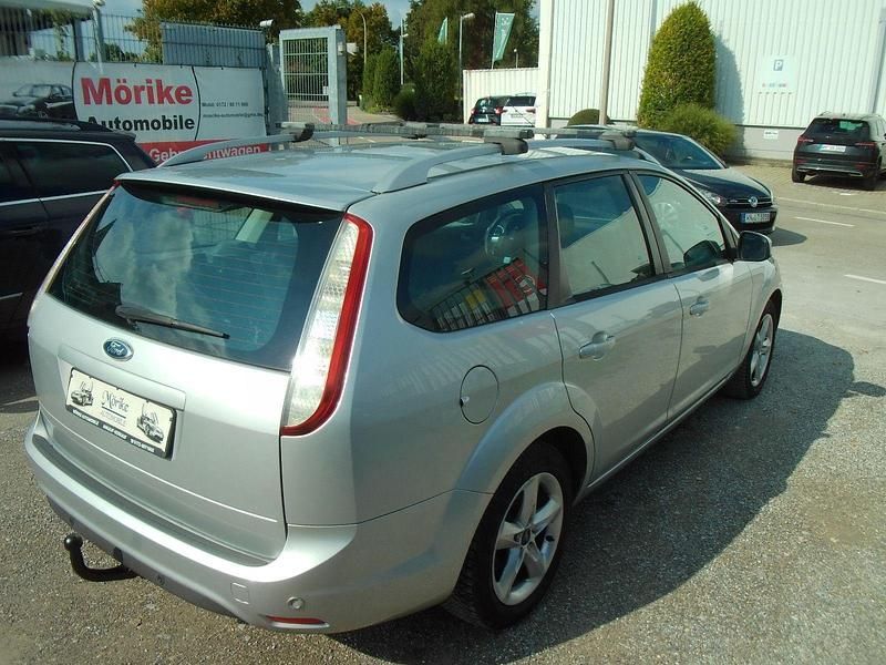 Gebraucht Ford Focus Titanium 109 PS (80 kW) 2010 Silber Kombi