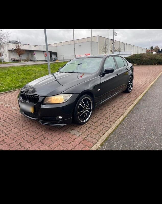 Schwarz Gebraucht 2009 BMW 320 Limousine | 4.000 € (Superpreis) - Bild 1/3