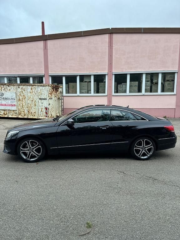 Gebraucht Mercedes E200 Sport Edition 184 PS (135 kW) 2015 Schwarz Coupé