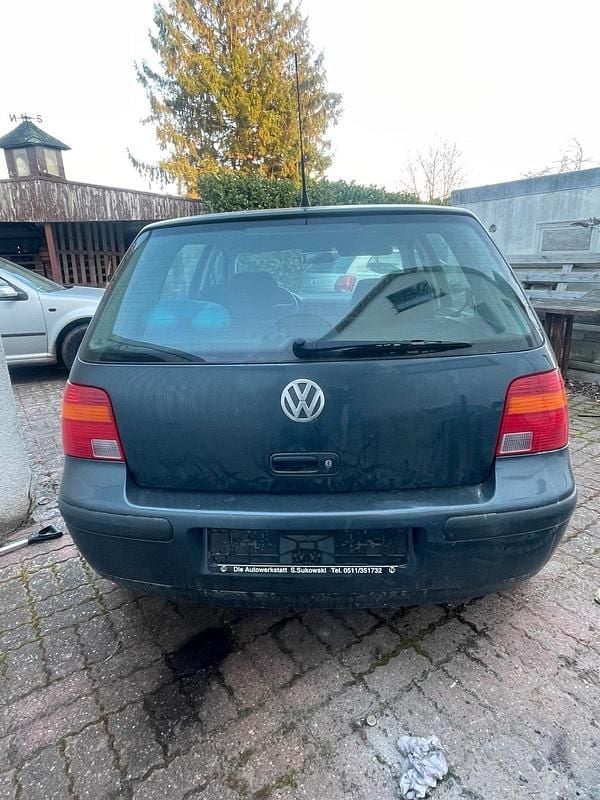 Gebraucht VW Golf III 75 PS (55 kW) 1999 Grün Limousine