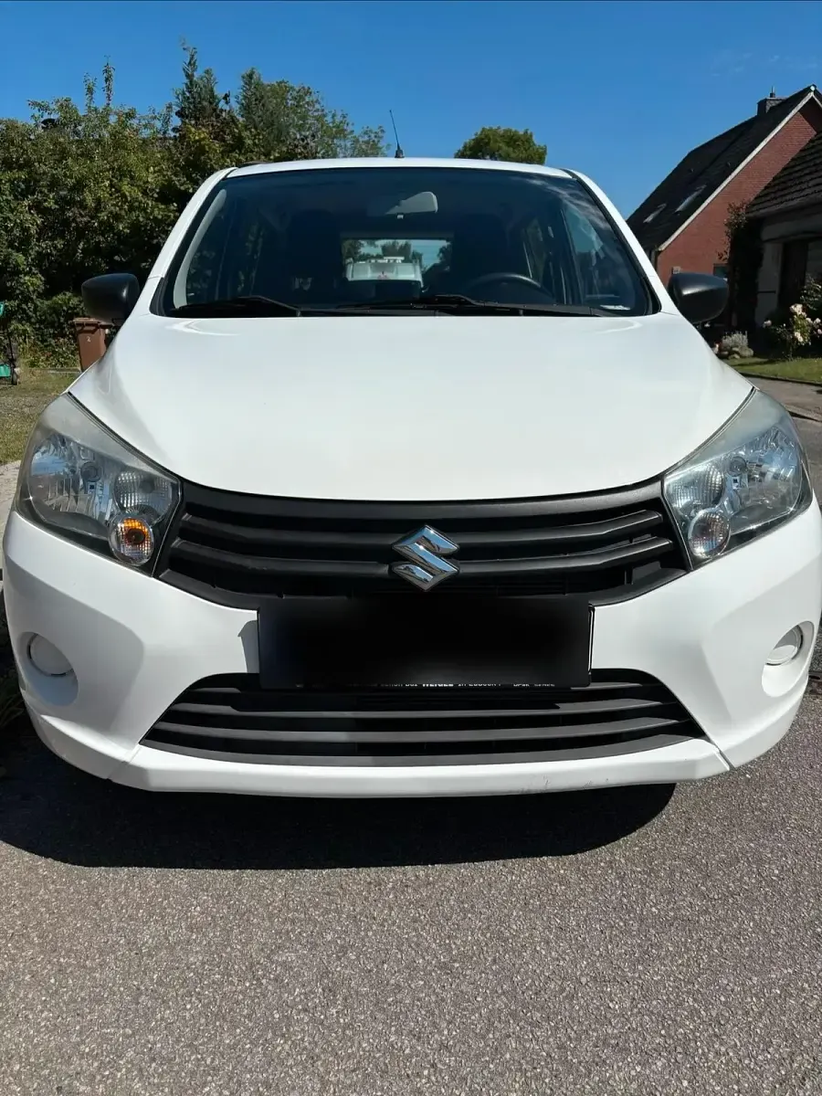 Gebraucht Suzuki Celerio Club 68 PS (50 kW) 2016 Weiß Kleinwagen