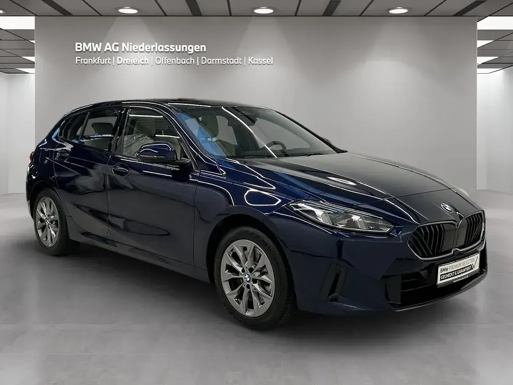 Gebraucht BMW 123 Sport Line 204 PS (150 kW) 2025 Blau Kleinwagen