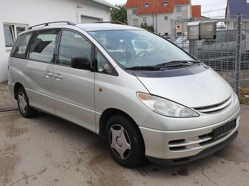 Silber Gebraucht 2001 Toyota Previa Van / Kleinbus | 3.200 € (Superpreis) - Bild 1/4