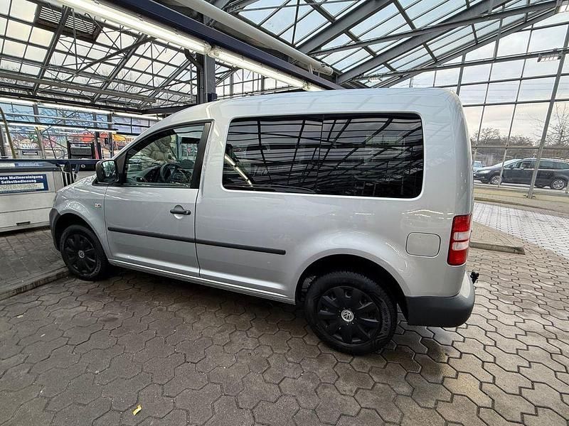Gebraucht VW Caddy 86 PS (63 kW) 2012 Silber Van / Kleinbus