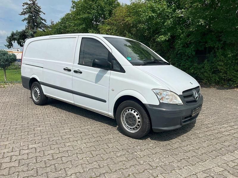 Weiß Gebraucht 2013 Mercedes Vito Van / Kleinbus | 9.400 € (Superpreis) - Bild 1/4