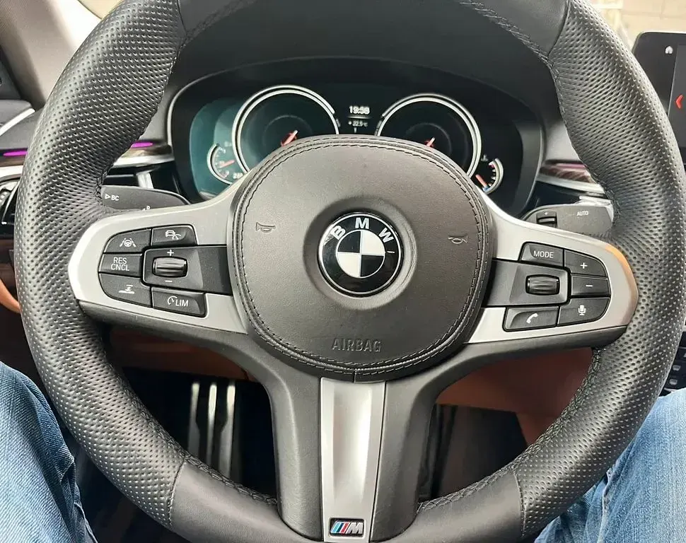 Gebraucht BMW 530 Sport Line 252 PS (185 kW) 2019 Schwarz Limousine