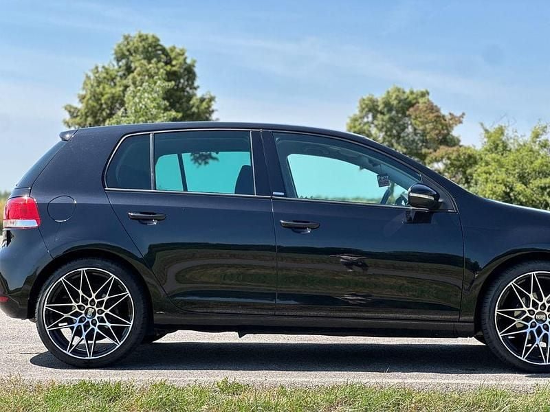 Gebraucht VW Golf VII Style 105 PS (77 kW) 2012 Schwarz Limousine