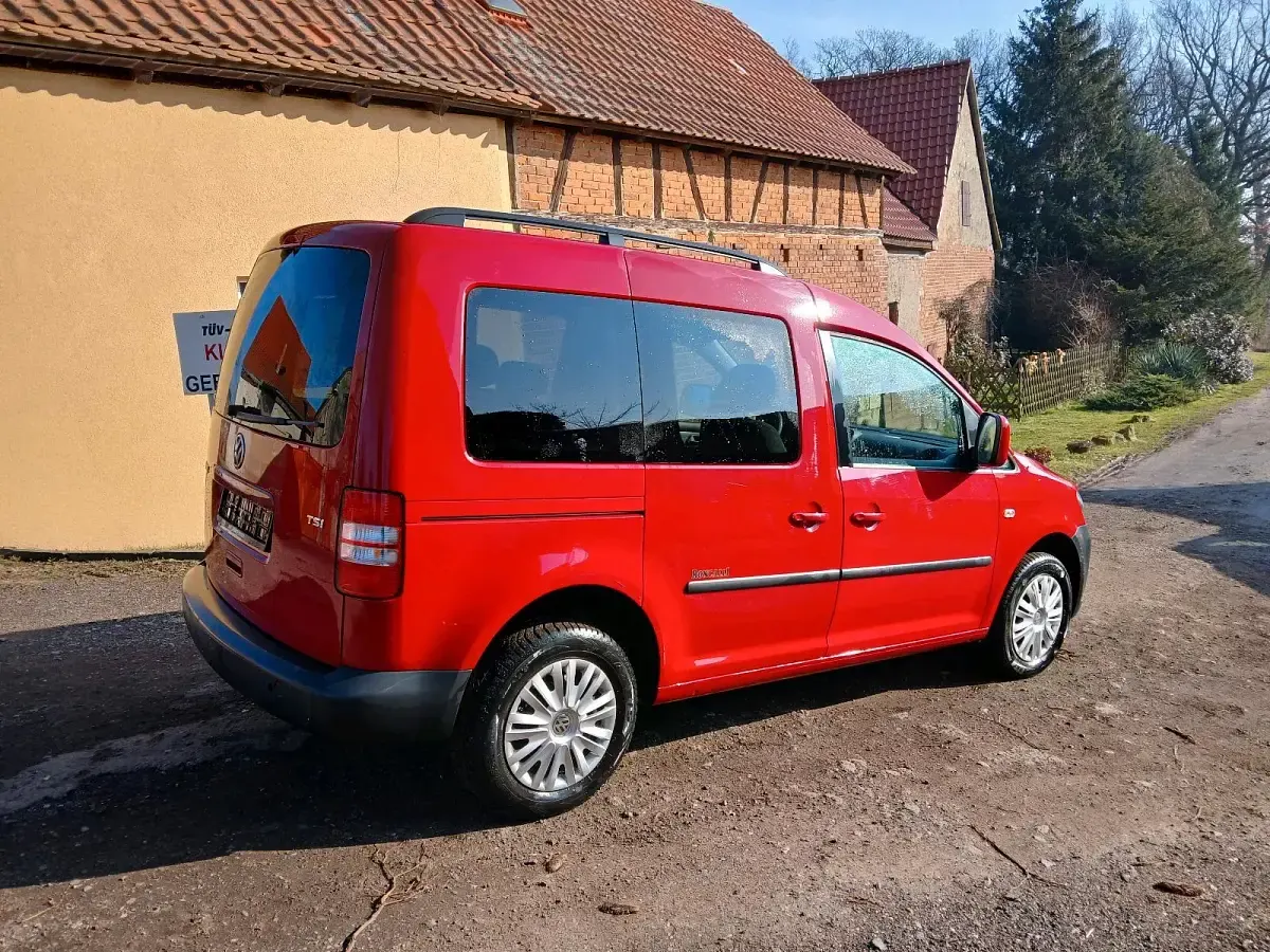 Gebraucht VW Caddy Trendline 105 PS (77 kW) 2011 Van / Kleinbus