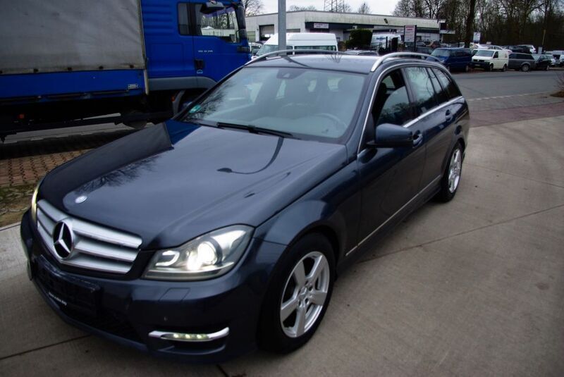 Gebraucht Mercedes C250 204 PS (150 kW) 2013 Schwarz (metallic) Kombi