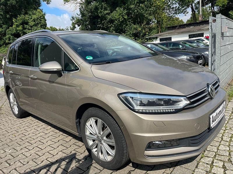 Gebraucht VW Touran Highline 190 PS (139 kW) 2018 Beige Van / Kleinbus