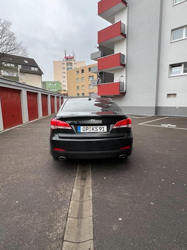 Gebraucht Hyundai i40 135 PS (99 kW) 2012 Schwarz Limousine