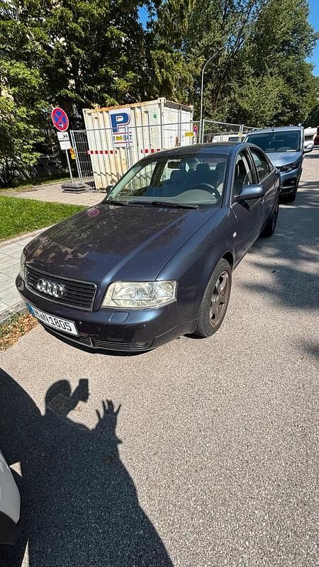 Blau Gebraucht 2003 Audi A6 Limousine | 950 € - Bild 1/4