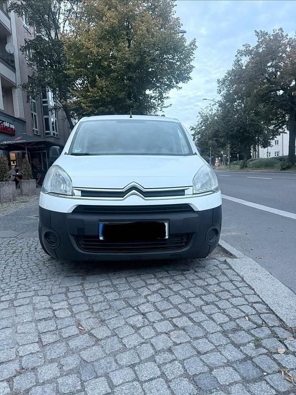 Weiß Gebraucht 2013 Citroën Berlingo Van / Kleinbus | 5.200 € (Fairer Preis) - Bild 1/4