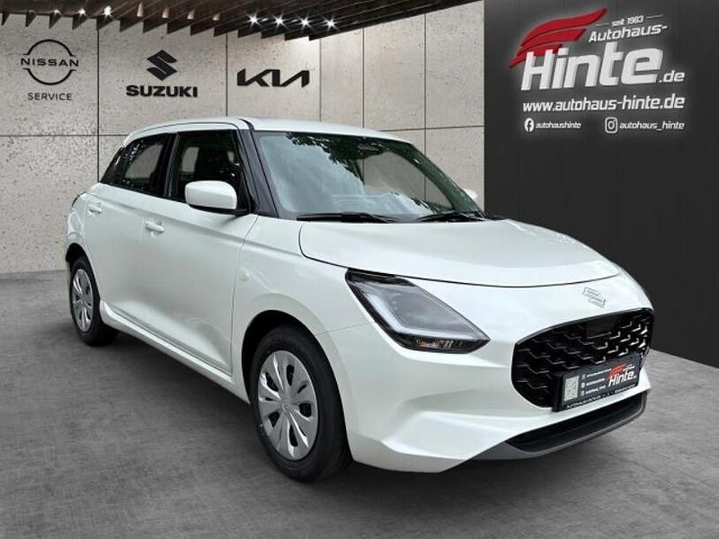Gebraucht Suzuki Swift Club 83 PS (61 kW) 2025 Weiss Kleinwagen
