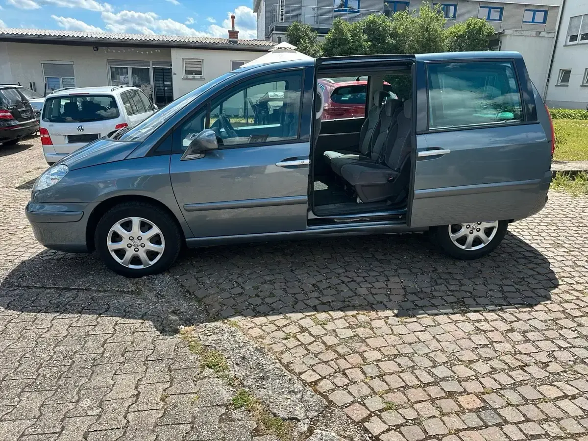 Gebraucht Peugeot 807 127 PS (93 kW) 2006 Grau Van / Kleinbus
