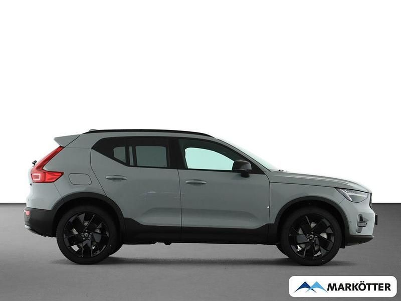Neu Volvo XC40 Plus 163 PS (119 kW) 2025 Vapour grey SUV