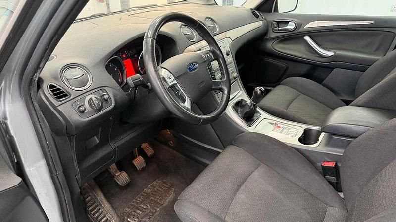 Gebraucht Ford S-MAX Trend 145 PS (106 kW) 2006 Silber Van / Kleinbus