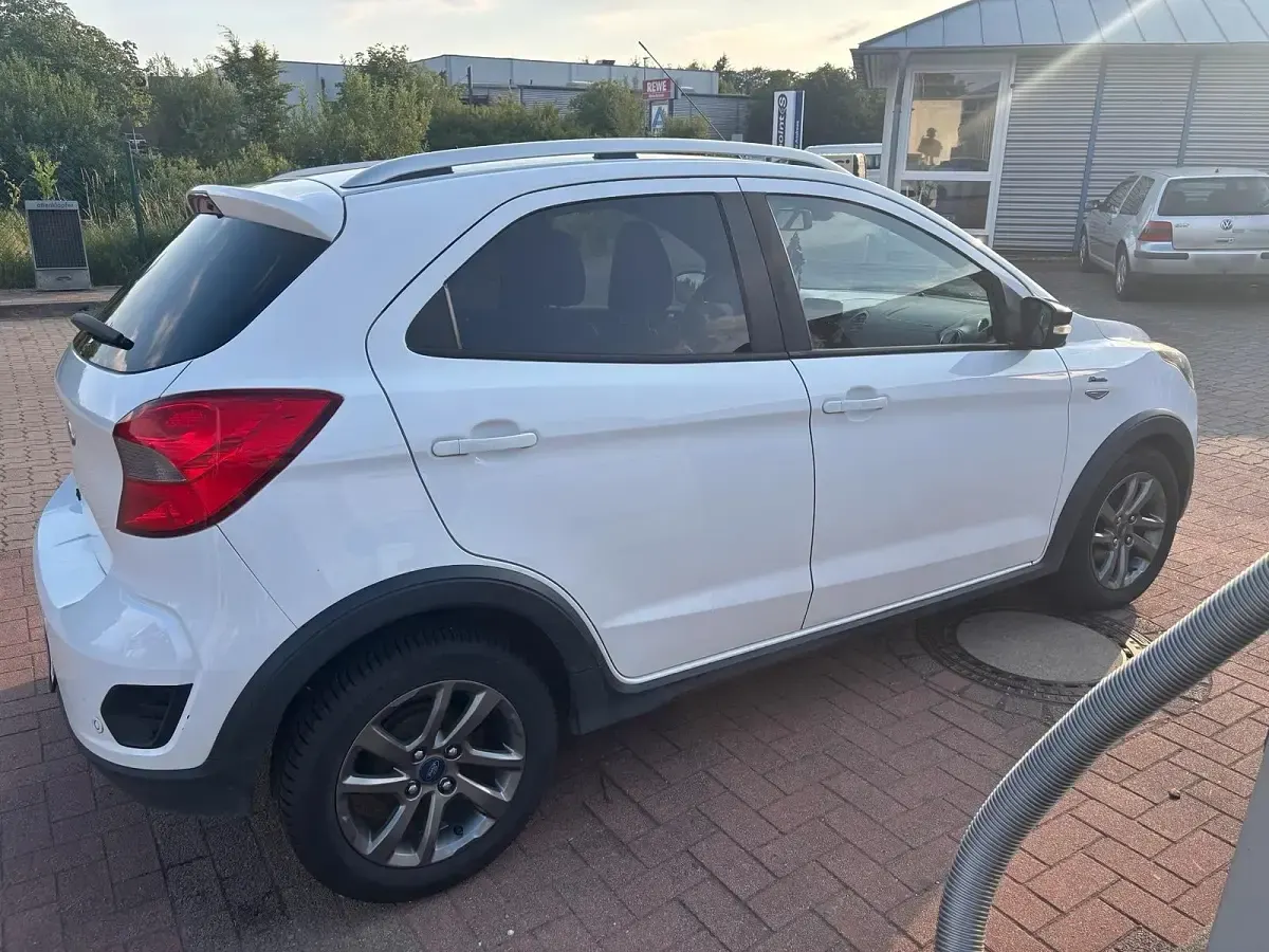 Gebraucht Ford Ka Plus Active 86 PS (63 kW) 2019 Weiß Kleinwagen