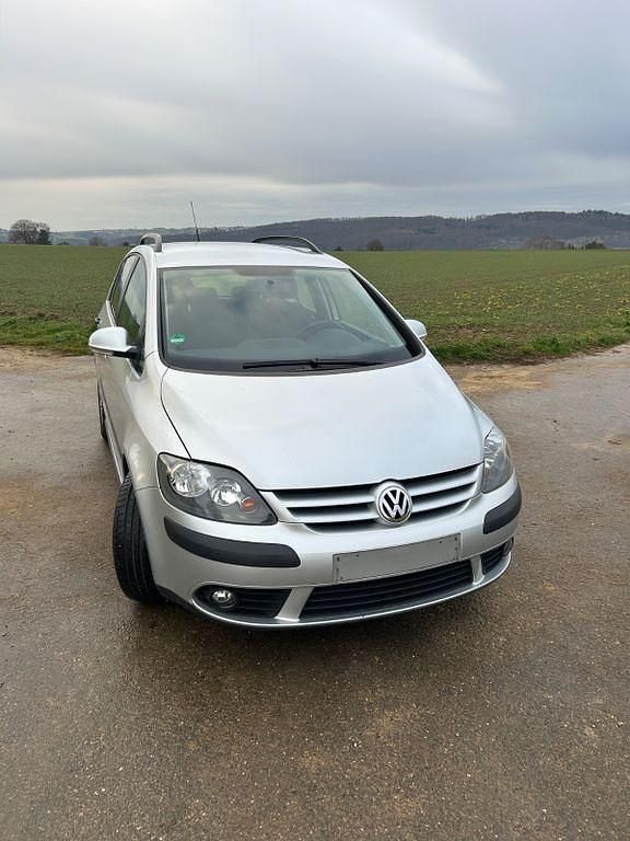 Silber Gebraucht 2007 VW Golf Plus Cross Comfortline Van / Kleinbus | 4.900 € (Guter Preis) - Bild 1/4