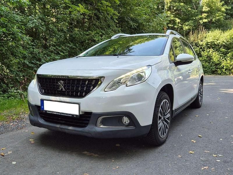 Weiß Gebraucht 2016 Peugeot 2008 Active SUV | 7.750 € (Fairer Preis) - Bild 1/4