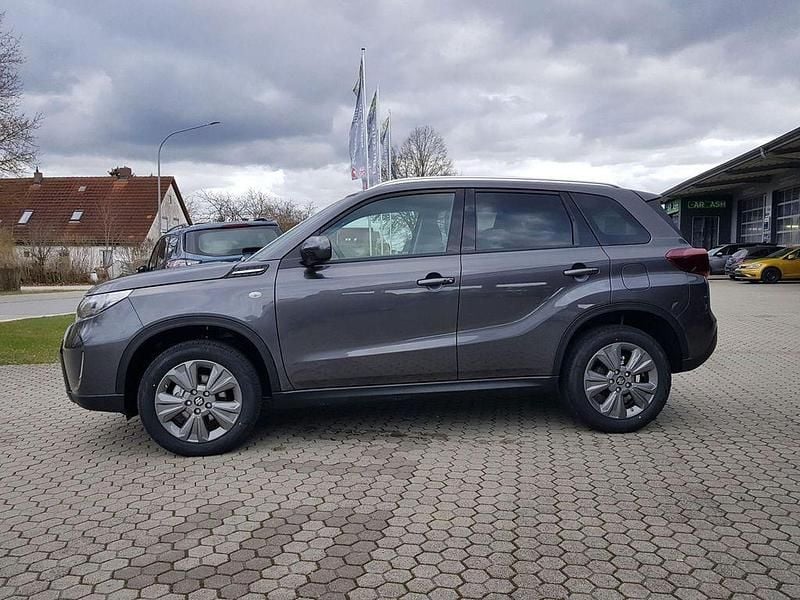 Neu Suzuki Vitara Comfort 110 PS (80 kW) 2026 Grau SUV