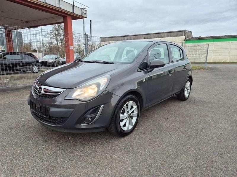 Usata Opel Corsa Selection 86 CV (63 kW) 2014 Grigio Berlina