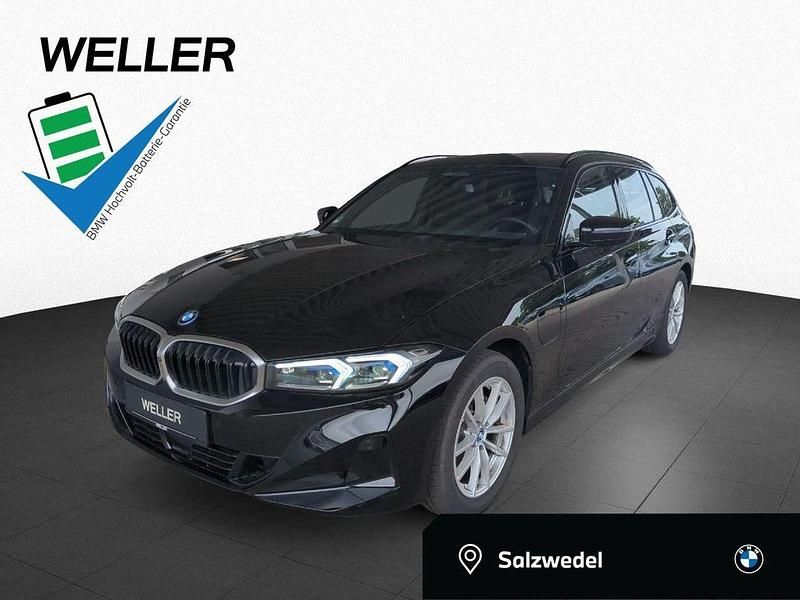 Schwarz ii (schwarz) Gebraucht 2023 BMW 330e Shadowline Kombi | 37.990 € (Superpreis) - Bild 1/4