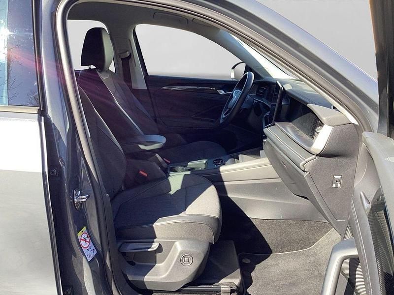 Gebraucht VW Tayron Life 150 PS (110 kW) 2025 Grau SUV