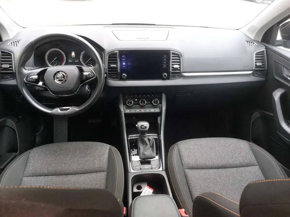 Gebraucht Skoda Karoq Clever 150 PS (110 kW) 2021 Schwarz SUV