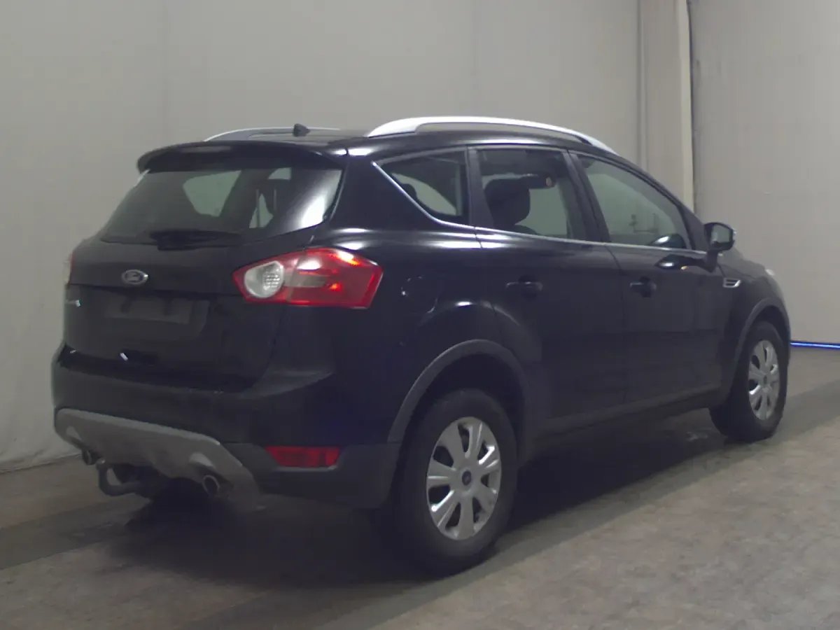 Gebraucht Ford Kuga 140 PS (102 kW) 2012 Pantherschwarz metallic SUV