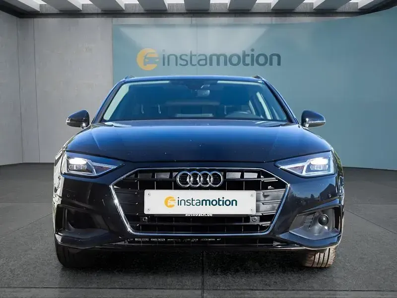 Gebraucht Audi A4 163 PS (119 kW) 2023 Schwarz Kombi